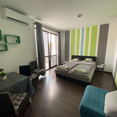 Lexi Classic Apartman ไฮจ์ดุสโซบอสโล ภายนอก รูปภาพ